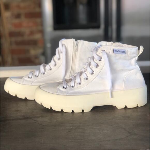 Steve Madden Shoes - Steve Madden High Top Platform Sneakers Women’s Size 9 Canvas White Streetwear